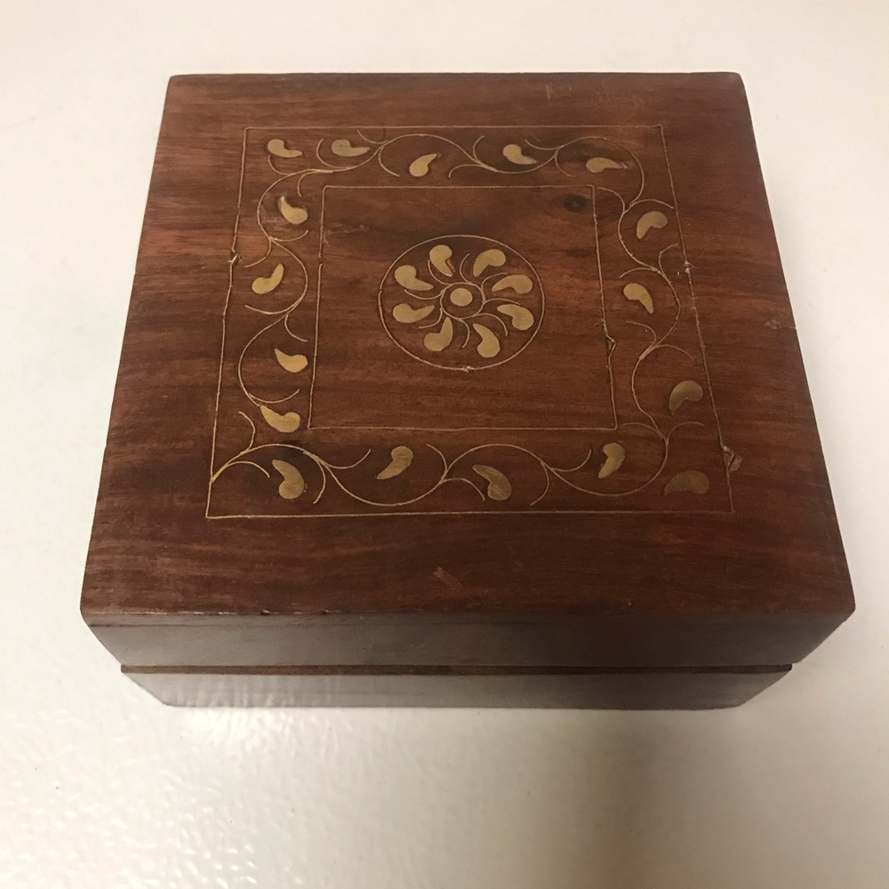 Box of Cedar Napkin Rings
